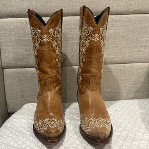 Texas Country Women’s Embroidered Cowboy Boots